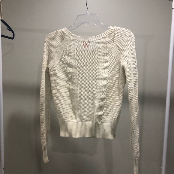 White sweater - Picture 2 of 2